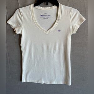 Southern Marsh Women's Ivory V-Neck Tee